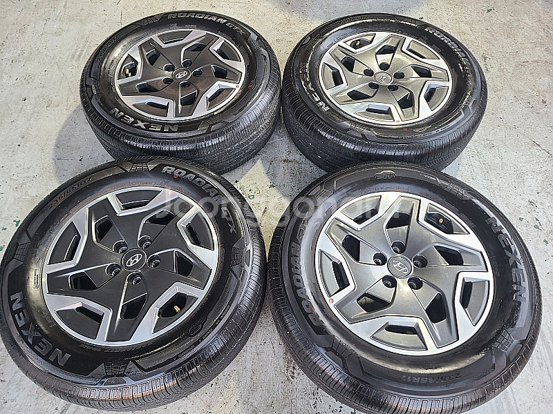 $$ 임판 싼타페 하이브리드 17인치 휠타이어 235 65 17 판매--0